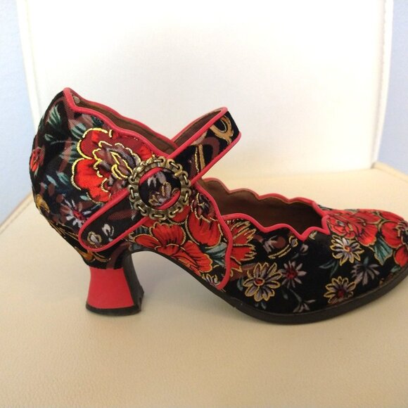 Spring Step L'Artiste - 'Adodora', Red Floral Velvet heeled Mary Jane - 39 / 8.5 - Picture 7 of 10